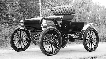 The first San Antonio car dealership was a bike, photo and typewriter repair shop that started selling 1902 Curved Dash Oldsmobiles.