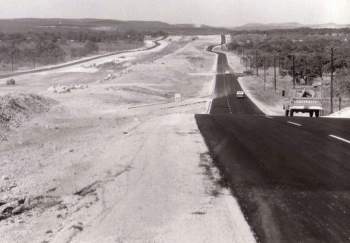 I-10 south of De Zavala looking north, 1966